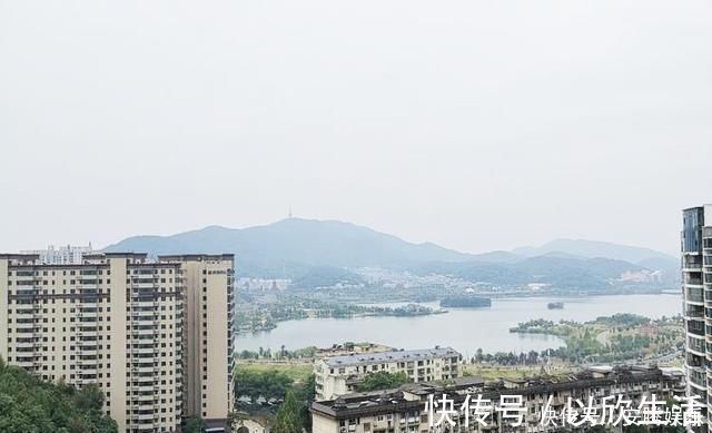 餐厨|248平米新中式,听了老婆的话,买两套平层打通比别墅住的还舒服