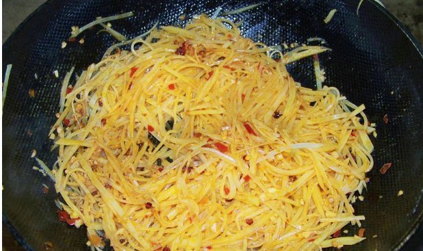 此物|提个醒炒土豆不能放此物,吃了就是没病找病,现在知道还不晚