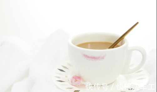 唇部 口红沾杯是因为质量不好吗原因你肯定不知道!