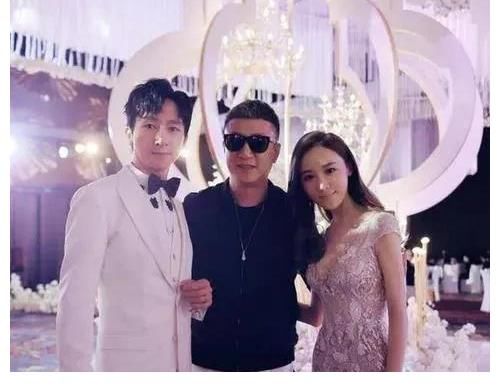 音乐学院|“大江”戏外不简单，邓超王凯是他学生，凭《一代枭雄》圈粉无数