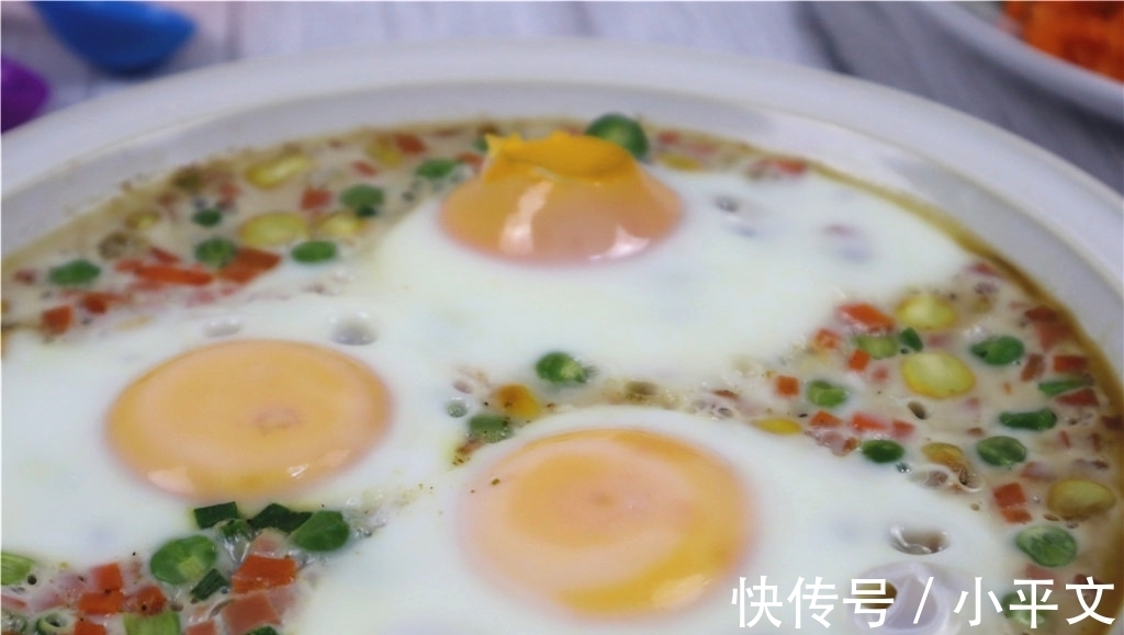 煎饼|鸡蛋最新做法,不煮不炒不煎饼,3个鸡蛋搁锅里,饭菜都有了