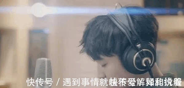 《蒙面唱将》最“失败”歌手, 上台就被认出来, 网友 卖萌没用！