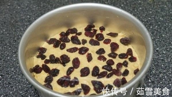 蔓越莓干|做个南瓜发糕当早餐，不用水不用油，松软还不粘牙