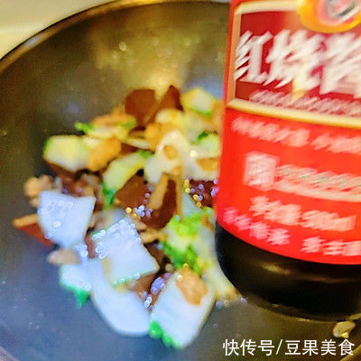 #东古家味美食#白菜帮炒肉