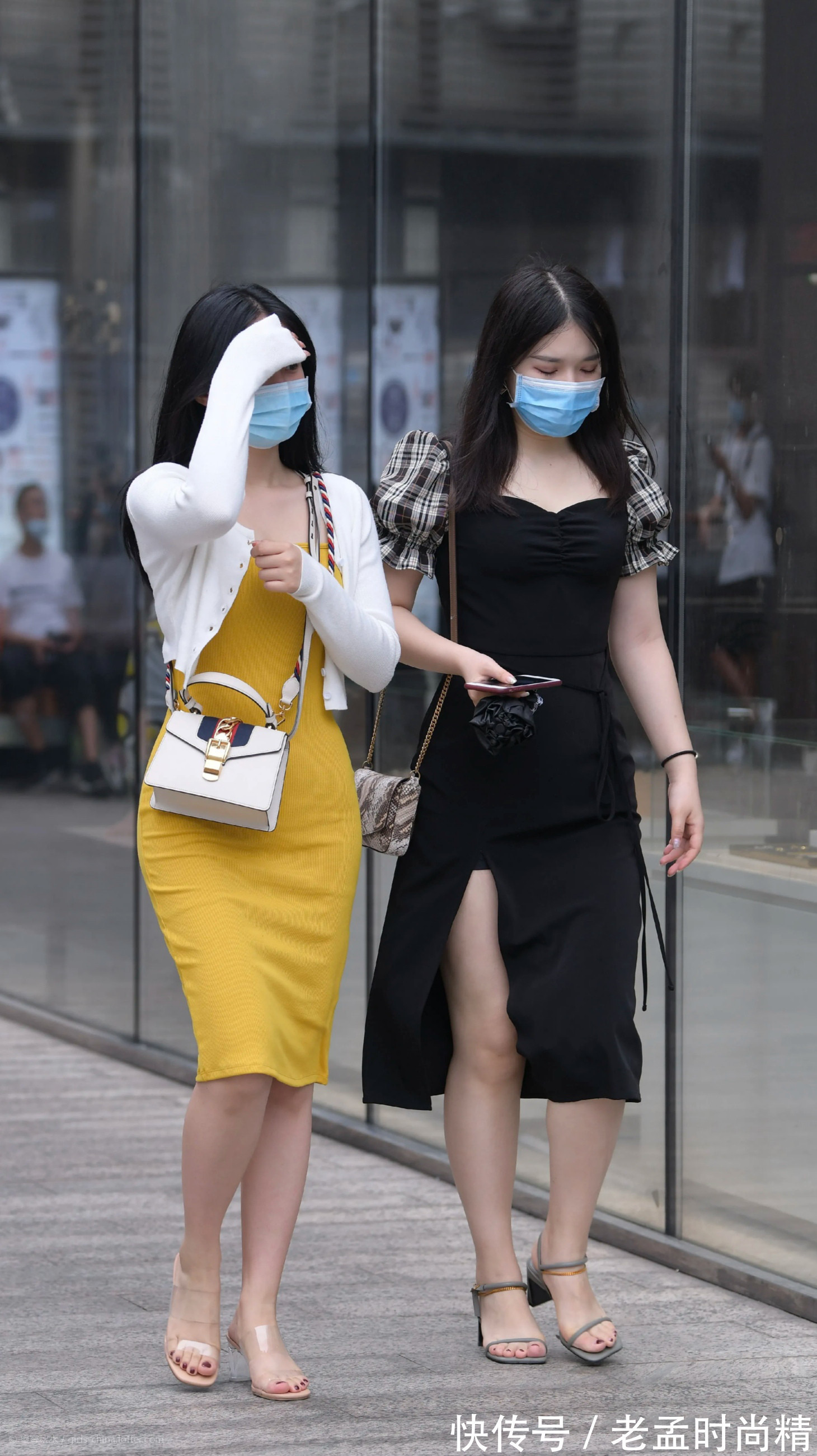 裙子别总穿得那么呆板,偶尔带点开叉会更加高级性感,你觉得怎么样?