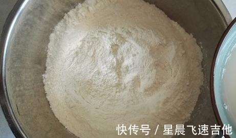 水煎包|饭店做“水煎包”绝不透露的秘密，学会这一招，口感细腻特别好吃！