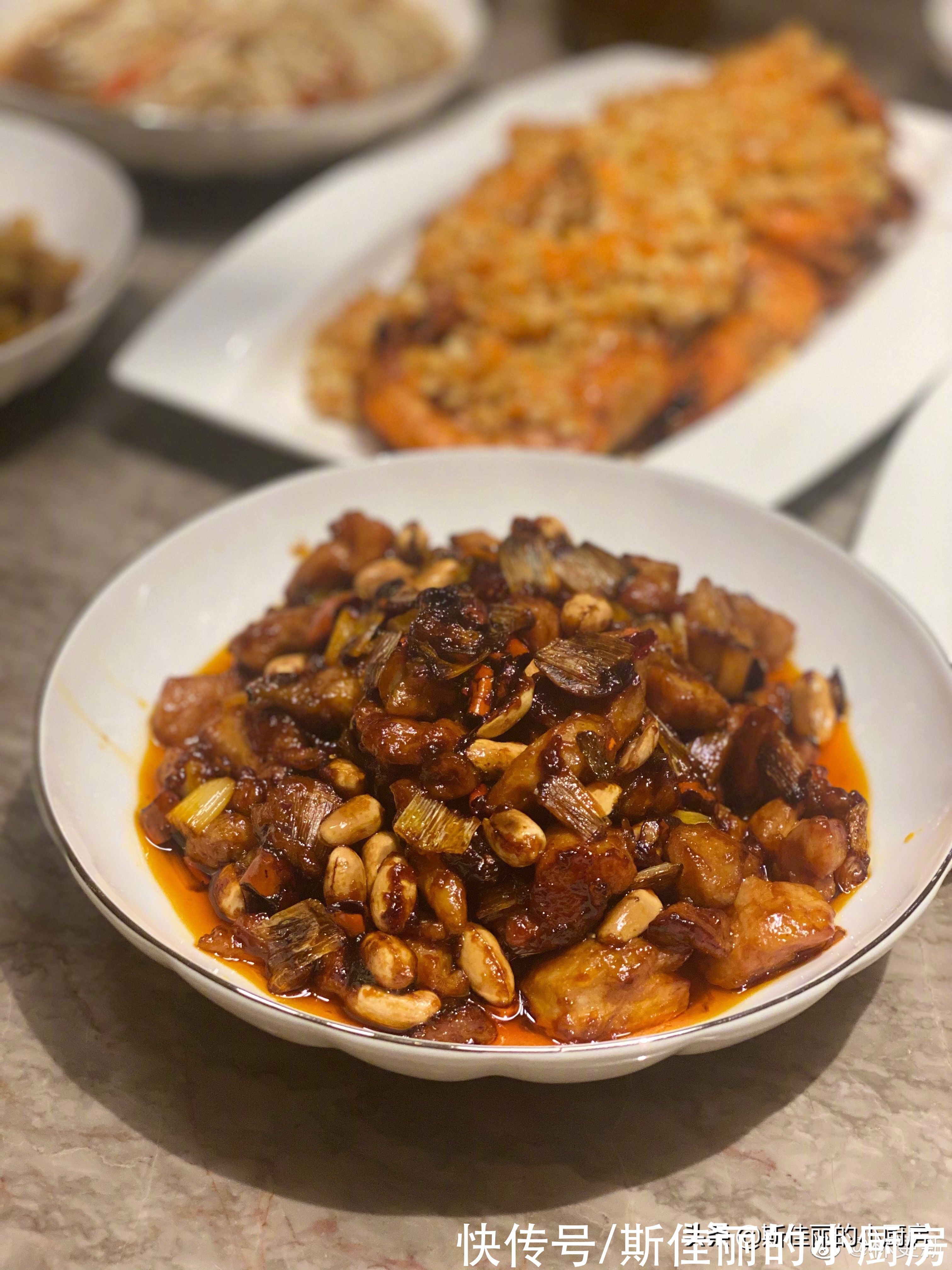 林更新曬美食，吸引50萬網(wǎng)友點贊，紛紛表示：饞哭了，想要去蹭飯