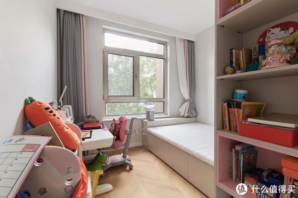 wifi|豪掷百万装修130㎡，客厅竟只用来打王者？