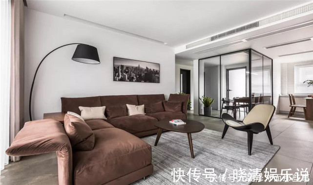 卫生间|143平简约四居室，水泥灰和原木风的家具打造的空间，让人羡慕