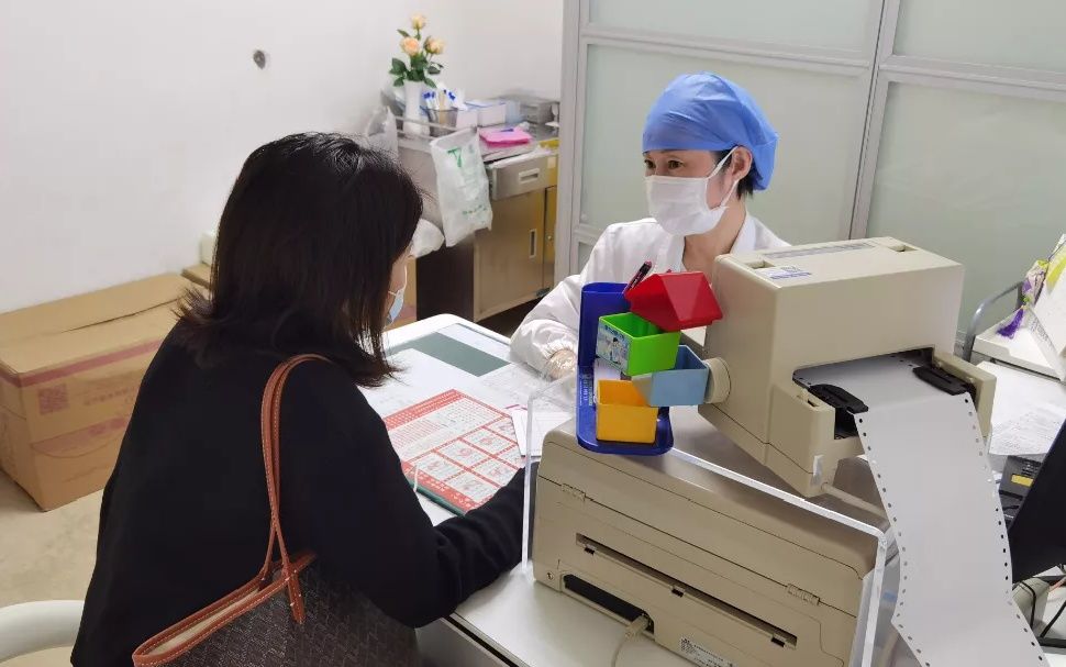 学生党|【我为群众办实事】上班族、学生党不用请假去看病啦！市八医院推出双休日门诊~不限号