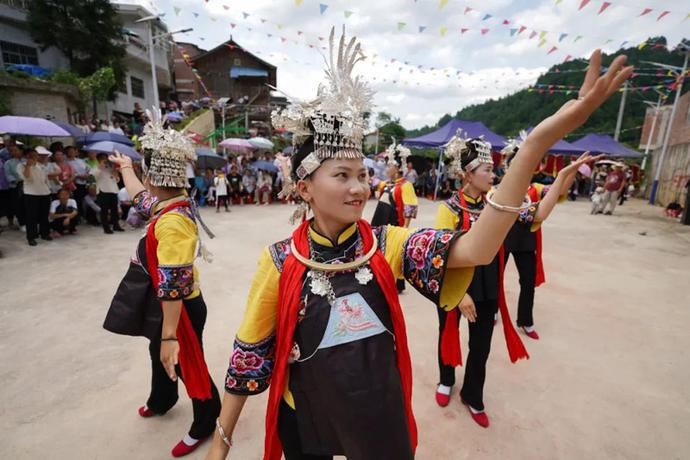 地方|快来围观！黔南这些地方“六月六”过得好热闹……