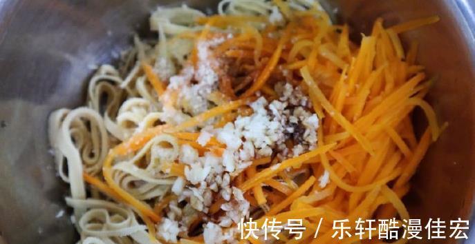 降温|凉拌豆腐皮，掌握一个技巧，筋道不腥，清爽可口，适合三伏天