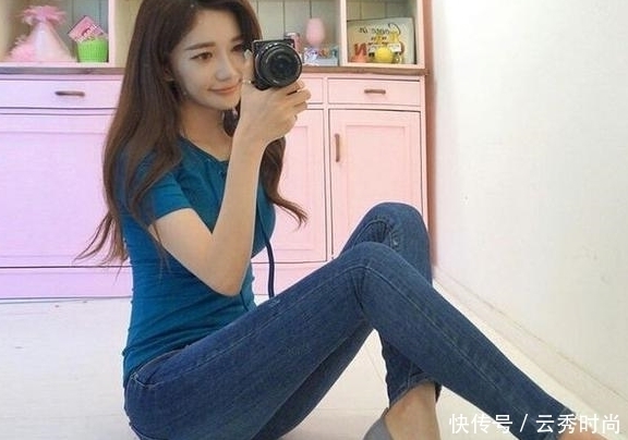 时尚|牛仔裤美女的穿搭尽情绽放年轻帅气！