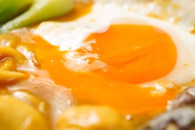 这一碗里没有肉，却比吃肉还暖和10倍