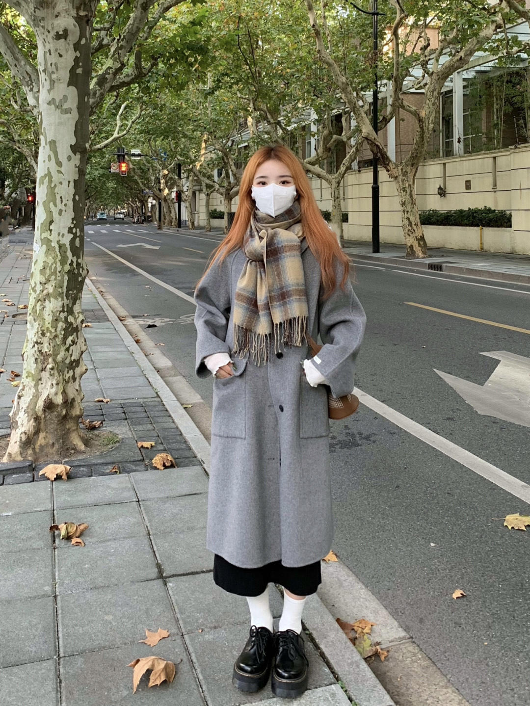 时尚博主|忽冷忽热的季节不知道穿什么?一件毛呢大衣全搞定