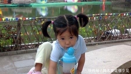 舌苔|7岁女孩长期积食,父母不知拖成脾虚,难长高,医生:无知得可怕