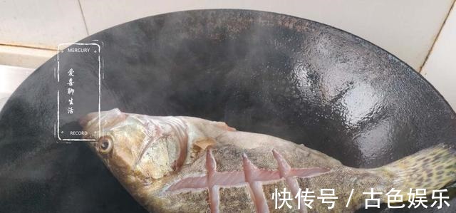 它是淡水鱼中的“极品”,四季都便宜,刺少肉嫩,孩子多吃长身体!