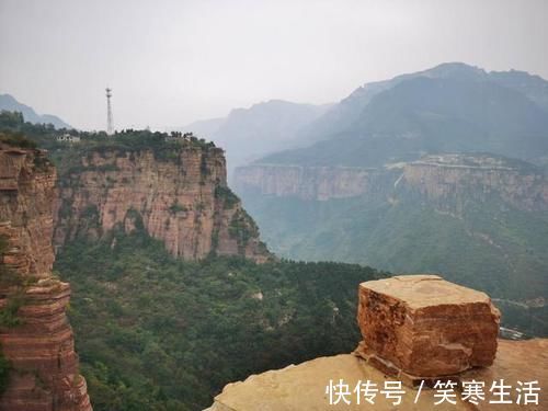 悬崖|除了郭亮村，南太行还有很多悬崖村落，并且不收门票