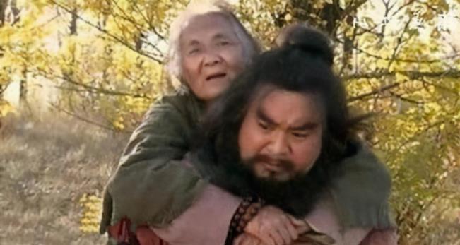 吃掉|李逵之母被老虎吃掉后,为啥梁山好汉没人安慰,反而大笑不止