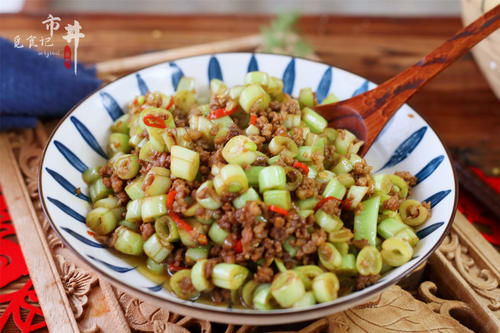 2021年夜饭出炉，16道菜搭配好，省事还好吃，团圆饭不发愁