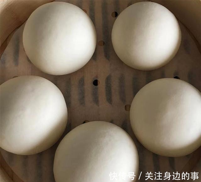 教你在家蒸馒头的3个诀窍,简单又好吃,不塌陷不回缩,真香