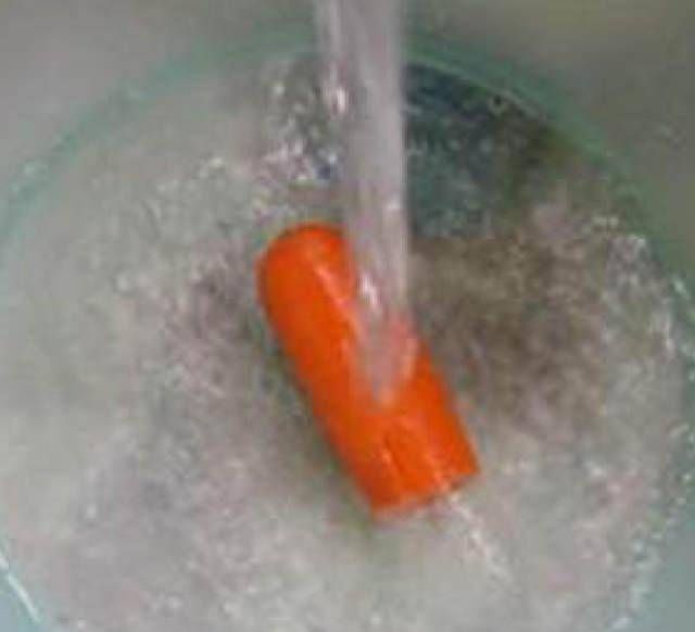 炒胡萝卜简单可口，都是在餐馆里做的，一眼就好吃了