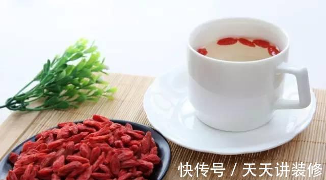 补血汤|女人吃什么补血最快，皮肤嫩，衰老慢？