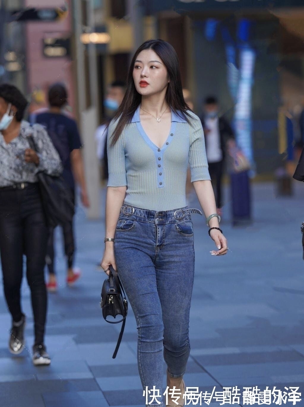 t恤|“腿粗胯大”别不当回事,一旦穿搭失望,可能让你后悔莫及