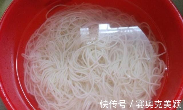 做法|早餐葱油面的简易做法,5分钟搞定,郑妈教你做特好吃!