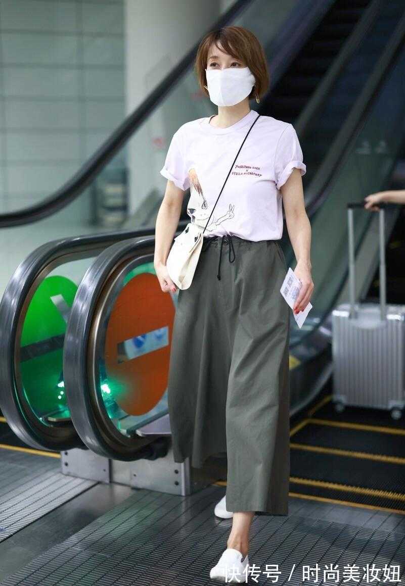 阔腿裤 马伊琍气质真独特,T恤配阔腿裤就能穿出高级感,不愧是气质女神