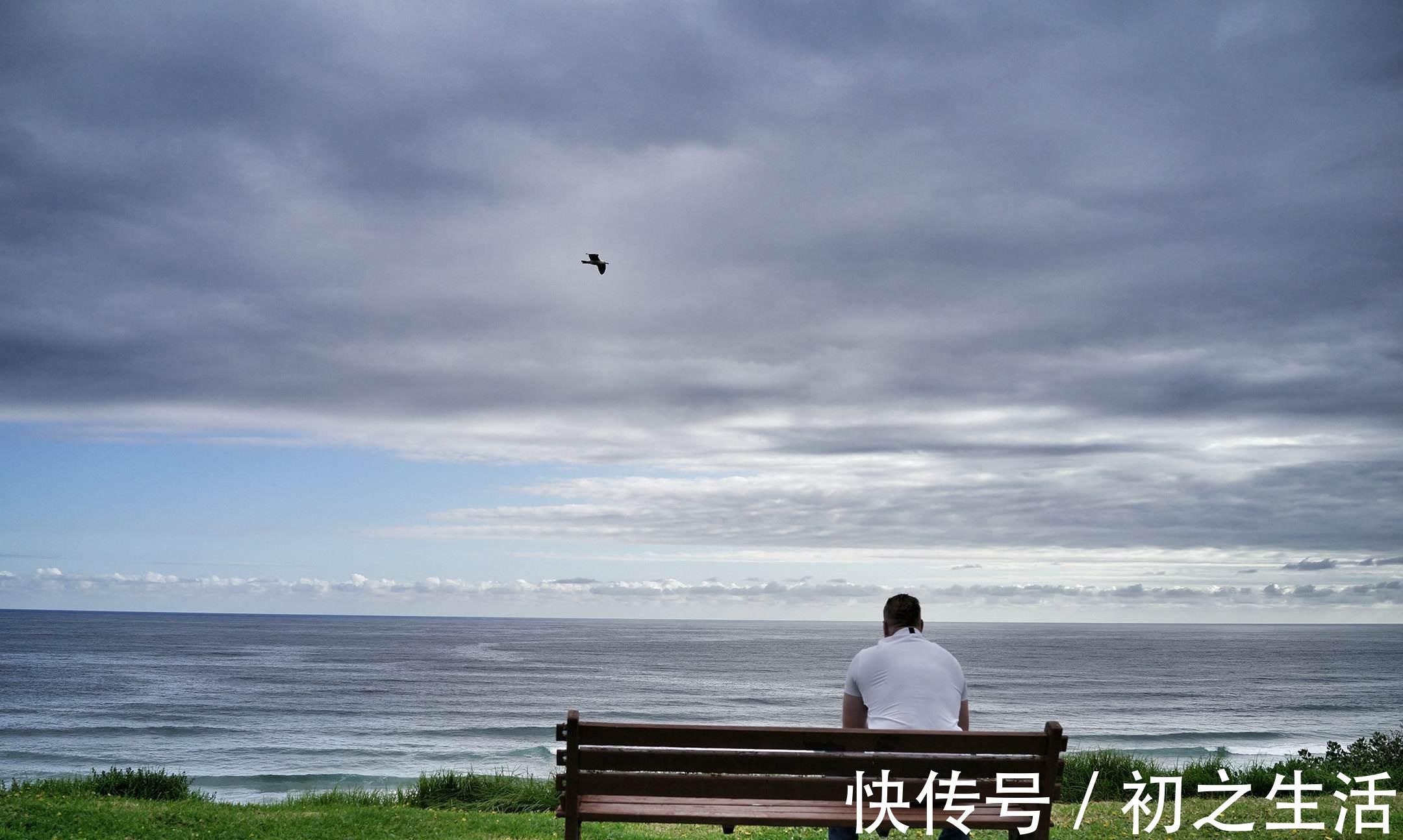 男人四十|男人老没老,看脸就知道,若有这3个特征,说明老了,别不承认