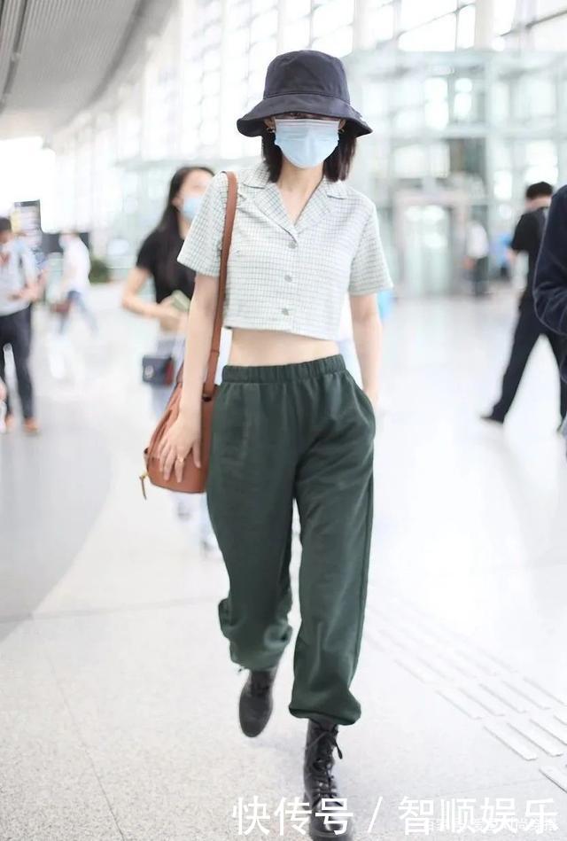 气质|15套马丁靴穿搭示范!照着穿就对了,时髦又气质