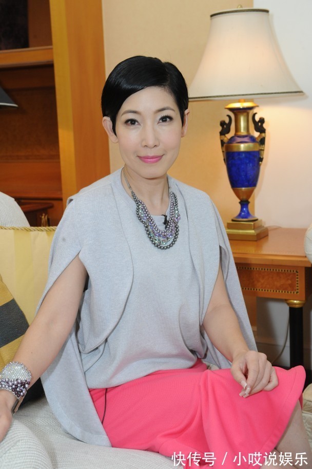 情史|男神收割機(jī)TVB知名主持情史豐富,曾與梁家輝陳小春等男星拍拖