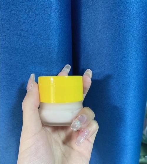 比较出名的国货护肤品你知道几个？百雀羚口碑好，春娟无限回购