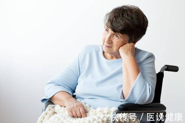 老人|老人有这6种迹象时,或是帕金森到来了,发现后,及时就诊