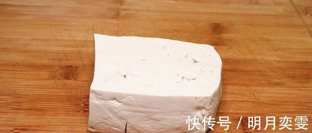 豆腐最过瘾的吃法,我家隔天就做一次,每次都不够吃,做法超简单