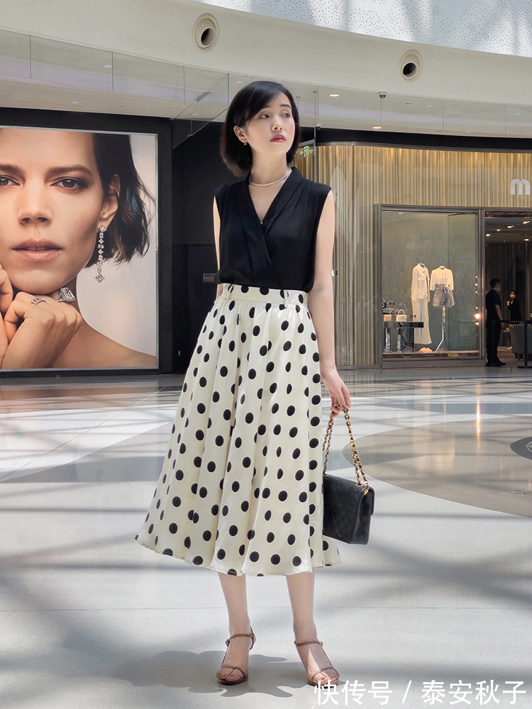 时尚|谁说“矮个子”穿不出高级感?看小个子的她:美得优雅又时尚!