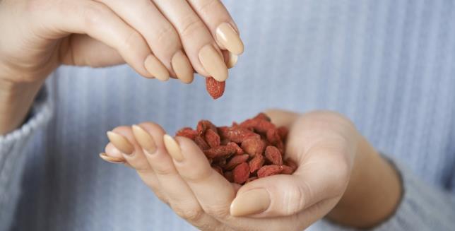 枸杞|别以为人人都会泡枸杞!方法错了等于白泡!