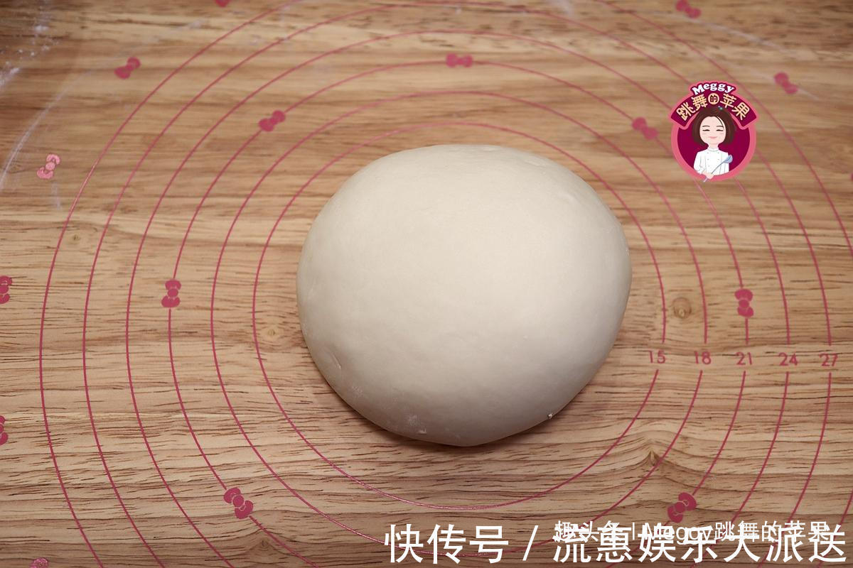 酵母|教你做个绣球花卷,又白又嫩又暄软,发面多加一料,面团高又白