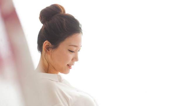 宝宝|胎儿在妈妈肚子里饿了,孕妇会出现这3种情况,孕妈可别忽视