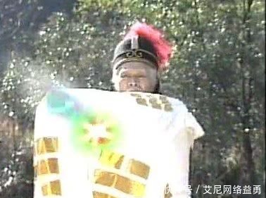 姜子牙使用了什么方法使武吉躲过了姬昌八卦的测算?