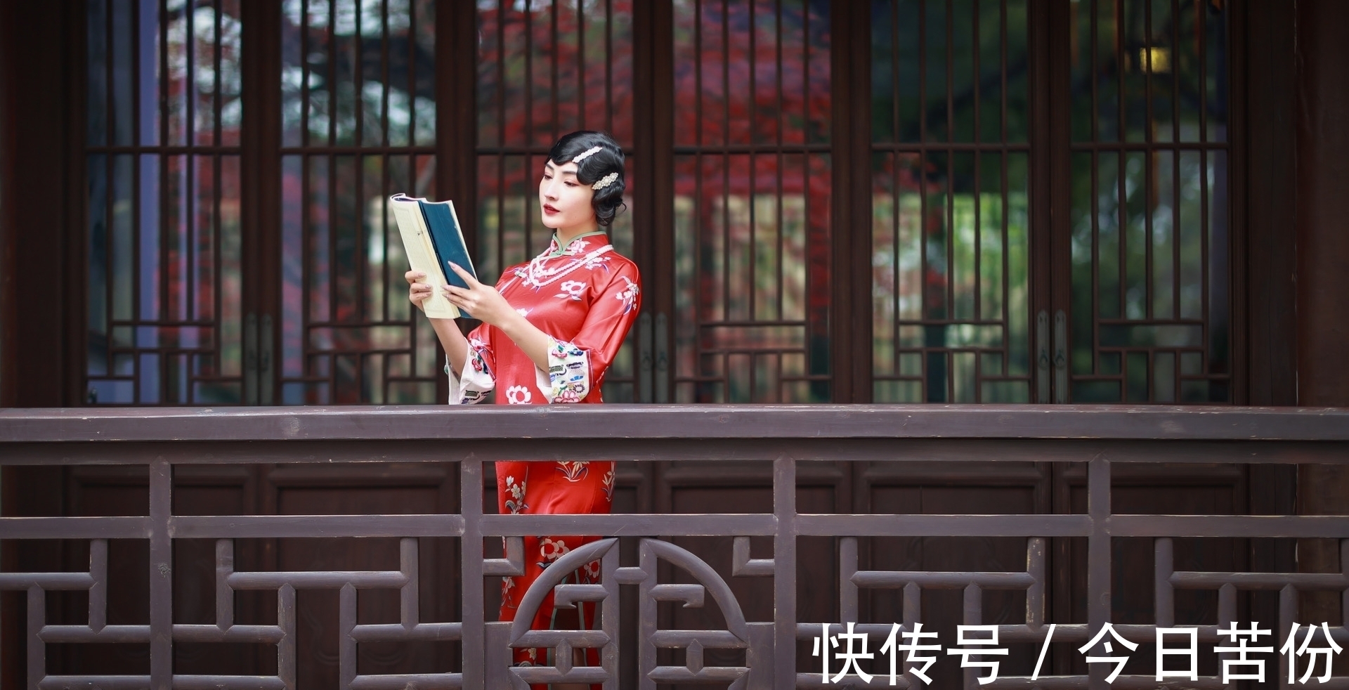 莲花#七律·十二首丨犹如好雨及时降,胜过莲花应季妍