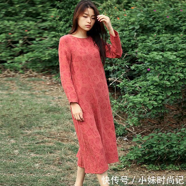 气质女人 素缕连衣裙,清丽脱俗,做气质女人