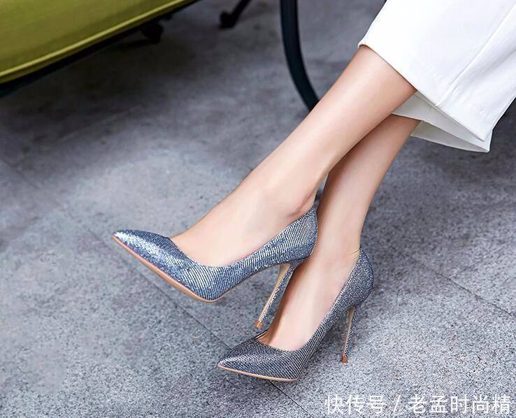 时尚大气的尖头高跟鞋，让你优雅而又充满魅力