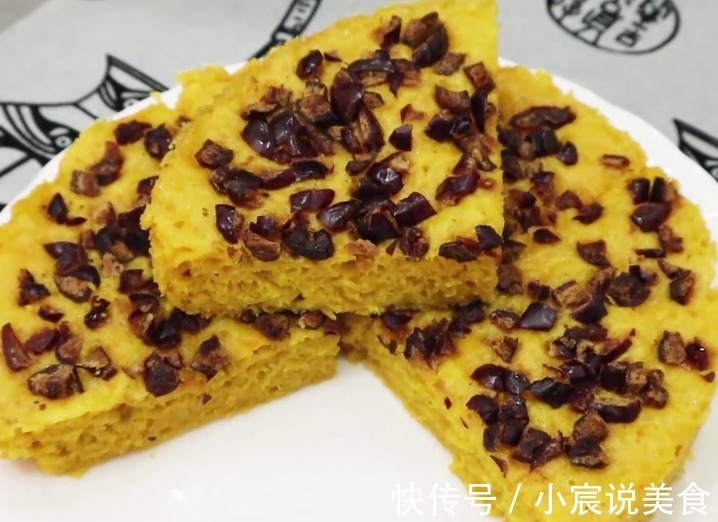 南瓜别再炖着吃了，加入一把大枣，筷子搅一搅，蓬松暄软，太香了