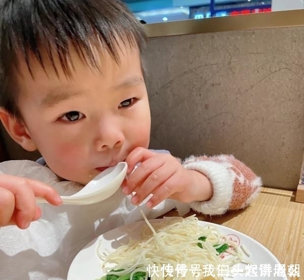 睡眠质量|儿科主任：饭后“一零食”，不出15天，养脾消积食，宝宝爱吃饭
