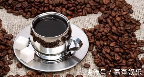 食物|不想雌激素“超低”,4种食物最好不要碰,绝经了后悔都来不及