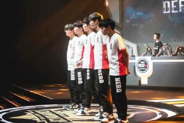 拿下|越过BA黑凤梨接近XQ,hero拿下八连败正在追赶AG超玩会的脚步