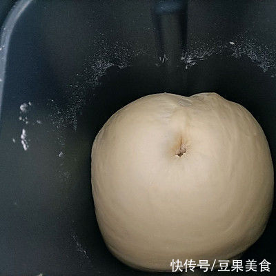 烤箱|#一口新年味，全家享佳味#紫薯大理石吐司间包