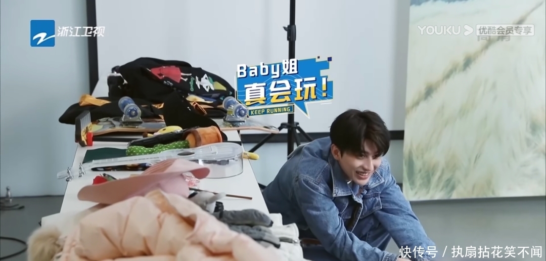 《奔跑吧9》开播炒CP，郑恺主动避嫌，蔡徐坤杨颖总是黏在一起